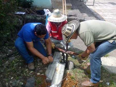 Ensayos de laboratorio de suelos realizado por el departamento de Geotecnía de la Universidad del Cauca